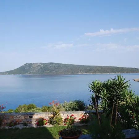 Elena 1astoning View Ferienhaus